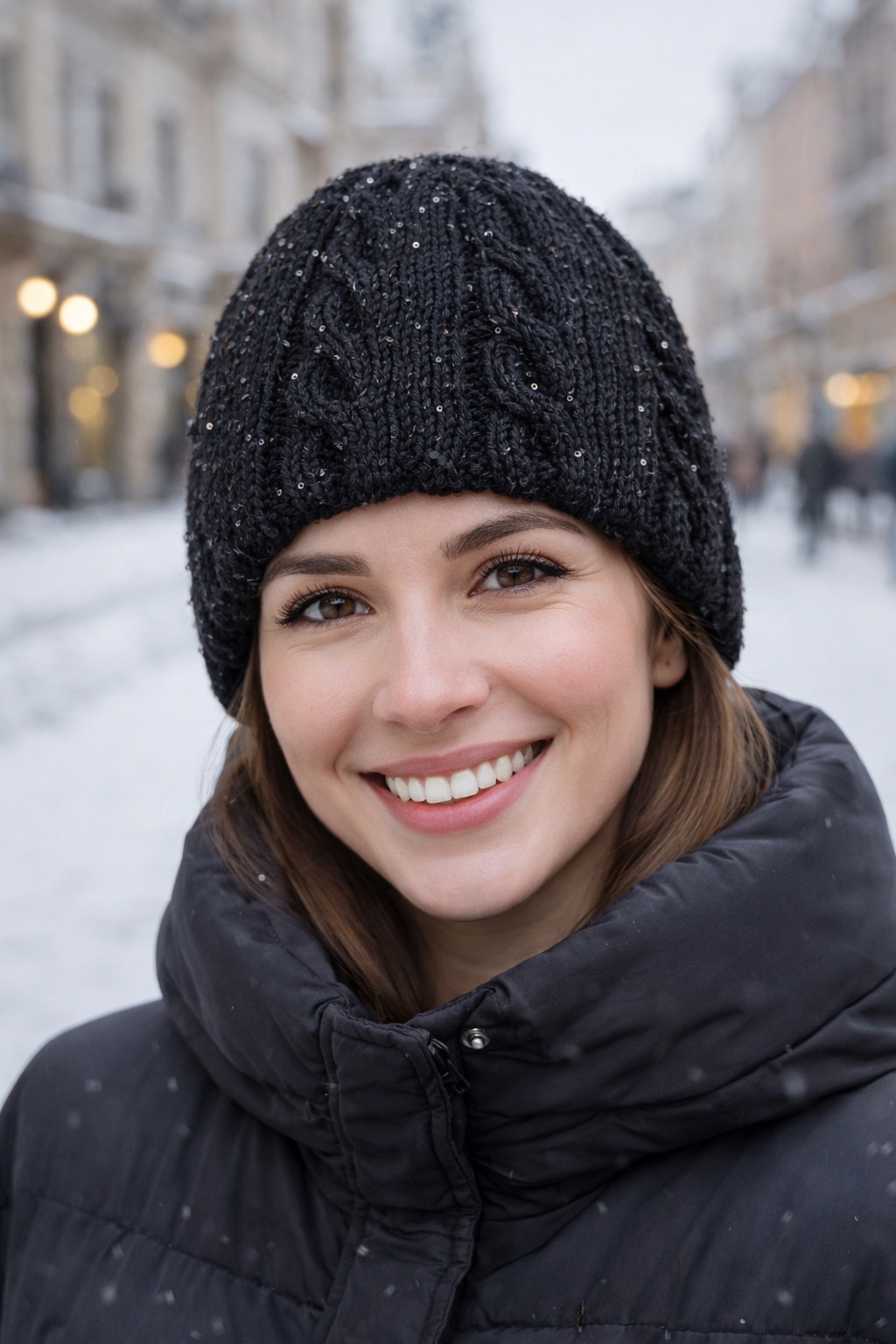 Шапка жіноча в’язана з паєтками “Black Shine”, ручна рробота від PRIGRIZ, 50-58 см - Зображення 2