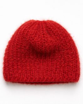 В’язана жіноча шапка червона, пухнаста, зимова, ручної роботи від PRIGRIZ, 50-58 см